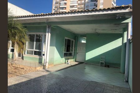 2_photo/952737b5ff.4f01e810a805cb87-ATLAS-3b3547be-d15d-4d39-a3b7-5f1d5ee626e5.jpg de casa à venda com 4 quartos, 150m² em Abraão, Florianópolis