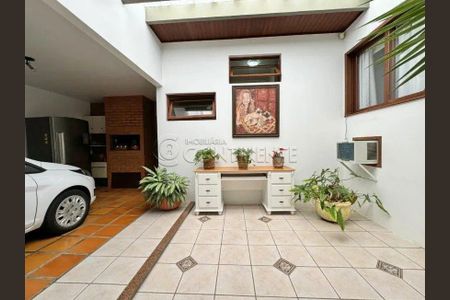 31_photo/952737b6e3.c54d8ccd00eda198-ATLAS-9f813dda-9cca-4d28-9e17-39e76eb062c0.jpg de casa à venda com 3 quartos, 195m² em Itaguaçu, Florianópolis