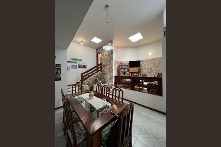 6_photo/952737b70f.e98a0441d5514113-ATLAS-3ee676a7-b6cb-4fb9-a8c8-08e1db2f057f.jpg de casa à venda com 4 quartos, 260m² em Itaguaçu, Florianópolis