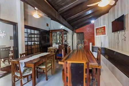 12_photo/952737b72f.04f4efb4ec0e2ec3-ATLAS-2cc40a21-c7c3-489d-9cd9-06bbbcb7a255.jpg de casa à venda com 4 quartos, 280m² em Abraão, Florianópolis