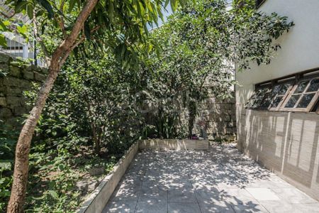 30_photo/952737b72f.04f4efb4ec0e2ec3-ATLAS-eaea3f5c-1d9b-4dc3-a299-332a345798c0.jpg de casa à venda com 4 quartos, 280m² em Abraão, Florianópolis