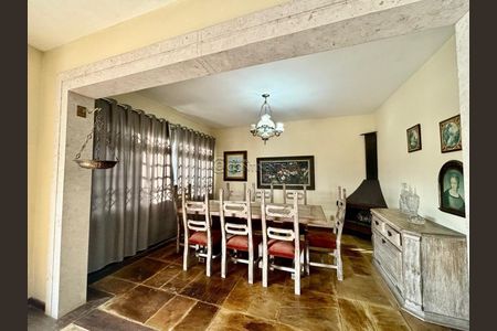 5_photo/952737b735.e3da74daae84817a-ATLAS-2558a13b-8c16-40c4-9cfc-e5a51e04e6b8.jpg de casa à venda com 5 quartos, 274m² em Abraão, Florianópolis