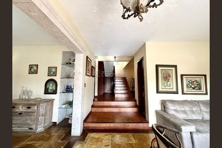 2_photo/952737b735.e3da74daae84817a-ATLAS-d2156f87-8d3d-4f5a-bbfe-bc47d763e72f.jpg de casa à venda com 5 quartos, 274m² em Abraão, Florianópolis