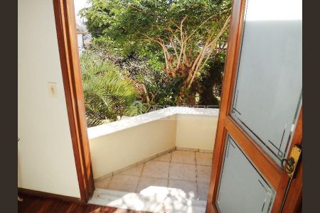 17_photo/952737b7f5.cadf0cb480790de5-ATLAS-ecdc8491-992c-4ae3-a440-c609f7ea7bcf.jpg de casa à venda com 3 quartos, 250m² em Coqueiros, Florianópolis