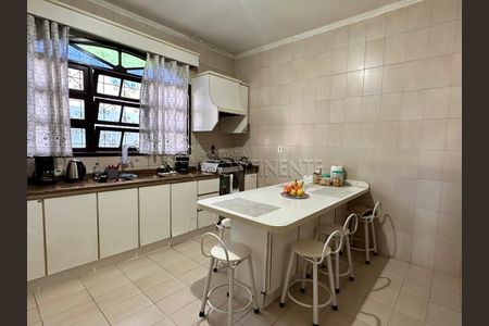 6_photo/952737b8c5.72dbb2e2e315c7ab-ATLAS-caa15ab2-d81e-4a69-80fb-e20e8bcaf39a.jpg de casa à venda com 7 quartos, 292m² em Capoeiras, Florianópolis