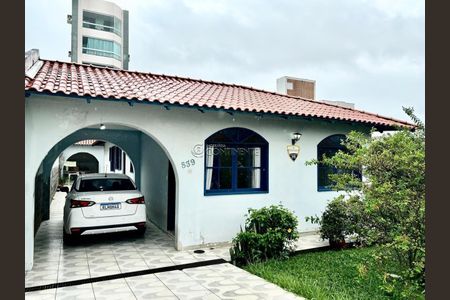 37_photo/952737b8c7.fefd7c3d96566746-ATLAS-55b40767-d908-4e11-b4d2-22dd8fdbee2c.jpg de casa à venda com 3 quartos, 220m² em Coqueiros, Florianópolis