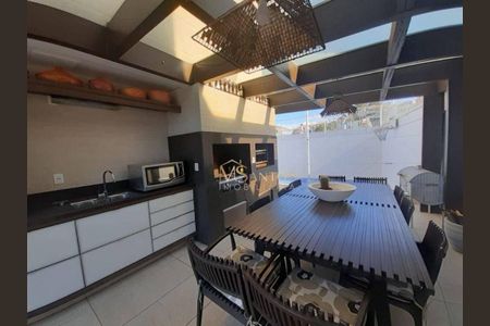 6_photo/952737bac7.1bb529b01f5e602e-ATLAS-1968a6c7-e9d6-4f2f-9edc-603693d9c200.jpg de casa à venda com 7 quartos, 900m² em Coqueiros, Florianópolis