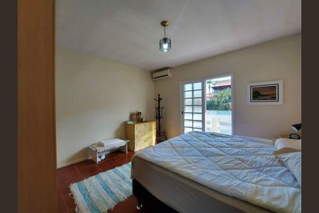 23_photo/952737baf3.7980aed8fa71c73b-ATLAS-b01ecbf0-c317-4be2-b5fc-e0a2cdb925a2.jpg de casa à venda com 4 quartos, 176m² em Coqueiros, Florianópolis