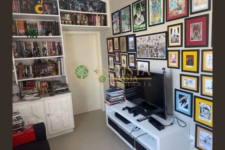 5_photo/952737bc15.e78a3bff2ad56a74-ATLAS-ab0cce2f-e3fc-4778-94eb-01f2b7207c96.jpg de casa à venda com 5 quartos, 360m² em Coqueiros, Florianópolis