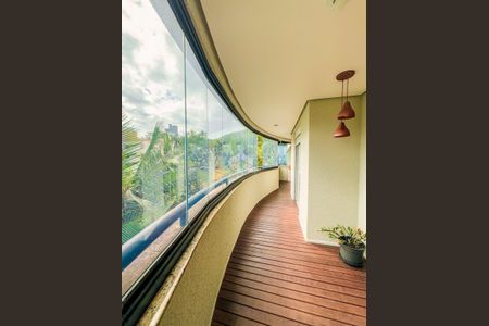 9_photo/952737bcd1.4e6eba724052788a-ATLAS-5e27f408-5eb9-488f-b12d-b89eb68b8c8f.jpg de apartamento à venda com 2 quartos, 94m² em Coqueiros, Florianópolis