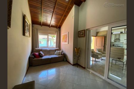 12_photo/952737bcfd.79518a11401aeb31-ATLAS-859cdade-c5ba-4a38-9145-5b8ddcf5b55e.jpg de casa à venda com 3 quartos, 250m² em Coqueiros, Florianópolis