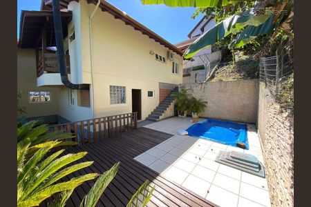 37_photo/952737bcfd.79518a11401aeb31-ATLAS-90a9e21d-040f-4de1-9967-dadf7a8460c3.jpg de casa à venda com 3 quartos, 250m² em Coqueiros, Florianópolis
