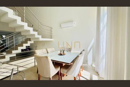 4_photo/952737bd21.ae3d86bef28e162d-ATLAS-1a5b8871-6e38-41f4-b745-217699cb06e2.jpg de casa à venda com 3 quartos, 330m² em Coqueiros, Florianópolis