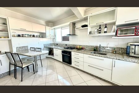 4_photo/952737bd71.ccb6c7c4df48404c-ATLAS-1ee75646-cc51-4e8b-b7f0-c67d8d8dc0b8.jpg de apartamento à venda com 3 quartos, 119m² em Coqueiros, Florianópolis