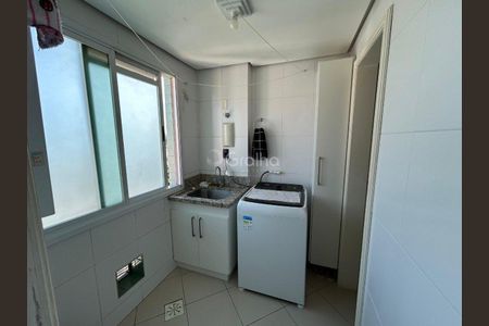 9_photo/952737bd7b.f62f39c77c8c35cd-ATLAS-785813ea-a667-4e2a-b766-41a7a47fde89.jpg de apartamento à venda com 3 quartos, 119m² em Coqueiros, Florianópolis