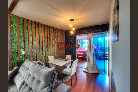 4_photo/952737bd81.ceff8192393c33de-ATLAS-8d4c5c3b-78fe-425b-94d3-f68bfea2cca4.jpg de apartamento à venda com 1 quarto, 360m² em Coqueiros, Florianópolis