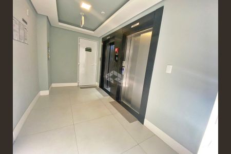 8_photo/952737bd83.c0363df138e4b5df-ATLAS-0f7d3de2-79d4-43e7-bf64-534137c0b0bf.jpg de apartamento à venda com 2 quartos, 60m² em Coqueiros, Florianópolis