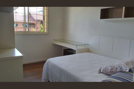 5_photo/952737bdb9.561dcad3d0cedf12-ATLAS-a96ae743-7d96-445b-b76b-e5a14124b4db.jpg de casa à venda com 5 quartos, 314m² em Capoeiras, Florianópolis