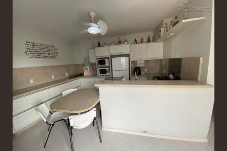 6_photo/952737bddb.a7b2593691b93303-ATLAS-35e42e4d-311d-4e51-a410-157a05a65352.jpg de casa à venda com 3 quartos, 226m² em Coqueiros, Florianópolis