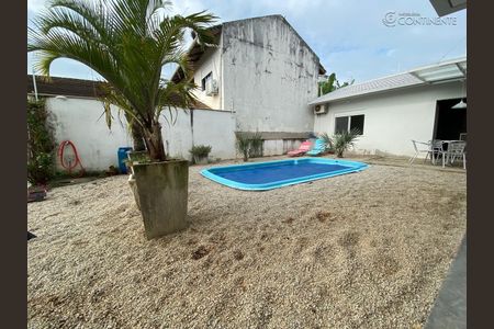 5_photo/952737bddb.a7b2593691b93303-ATLAS-e4dc690f-4b98-4d84-8e6f-2fb571ffb02d.jpg de casa à venda com 3 quartos, 226m² em Coqueiros, Florianópolis