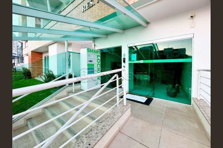 29_photo/952737be3f.ae537c11cfa6cc3a-ATLAS-9486c347-c7a0-46c8-a5c4-8b2a7a70fb0d.jpg de apartamento à venda com 2 quartos, 76m² em Coqueiros, Florianópolis