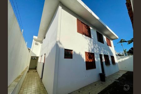 25_photo/952737be99.0a32700d332bd690-ATLAS-8d315aa8-aafa-48d9-84d9-6ff94599b032.jpg de casa à venda com 4 quartos, 430m² em Coqueiros, Florianópolis