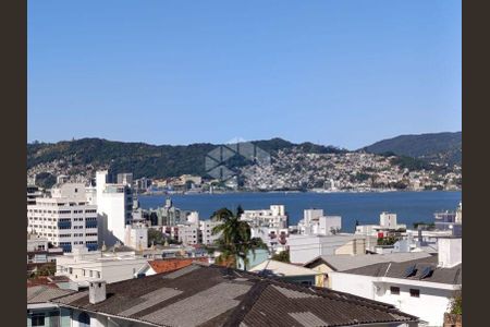 3_photo/952737bea9.4b7f93fffc3b680f-ATLAS-cf5ef155-e80a-4c02-86fa-fb3c2ad3ef31.jpg de apartamento para alugar com 2 quartos, 65m² em Capoeiras, Florianópolis