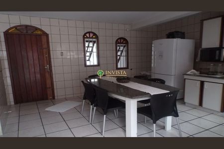 11_photo/952737bedf.16787a6ea0be7e8a-ATLAS-e4f8dcd7-bbda-407c-8f77-bce399ca2175.jpg de casa à venda com 4 quartos, 240m² em Coqueiros, Florianópolis