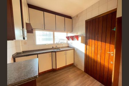 5_photo/952737bef9.201e42ffab0c16fd-ATLAS-3d5ef08b-5eb9-4d66-ad0d-d068cf40bf70.jpg de apartamento à venda com 3 quartos, 180m² em Coqueiros, Florianópolis