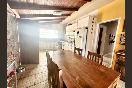 4_photo/952737bf3f.143559cf2cedd01d-ATLAS-4a7edfc8-ee66-4d2c-8d00-60b99a557ddf.jpg de casa à venda com 5 quartos, 310m² em Coqueiros, Florianópolis