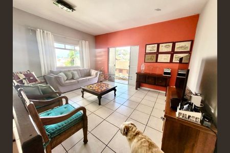 11_photo/952737bf3f.143559cf2cedd01d-ATLAS-e66ee83b-3499-4e36-85d8-5b8f8e715128.jpg de casa à venda com 5 quartos, 310m² em Coqueiros, Florianópolis