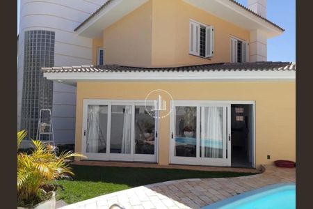 24_photo/952737bfd3.7264e4fdc3721625-ATLAS-574c6fe9-bb79-4bd4-bb37-3ec4cefea2cb.jpg de casa à venda com 3 quartos, 350m² em Coqueiros, Florianópolis