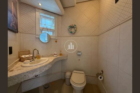 4_photo/952737bfd3.7264e4fdc3721625-ATLAS-67e22c7c-4dcc-4f83-8ec8-be074e8bd471.jpg de casa à venda com 3 quartos, 350m² em Coqueiros, Florianópolis