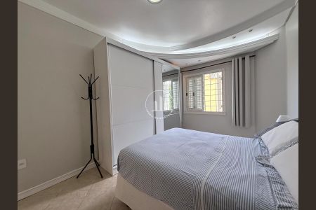 48_photo/952737bfd3.7264e4fdc3721625-ATLAS-eea6a136-0eaf-4dcd-bdc8-917a08fd531a.jpg de casa à venda com 3 quartos, 350m² em Coqueiros, Florianópolis