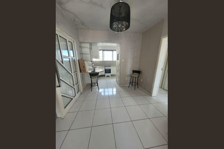 6_photo/952737c0a5.e127b0f5b7bd8cd3-ATLAS-ed65bcd8-22f7-4991-a051-38f3bacb2848.jpg de apartamento à venda com 4 quartos, 122m² em Coqueiros, Florianópolis