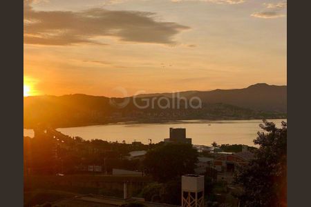 36_photo/952737c1d1.7e49cd5f2efa5fd7-ATLAS-1ab8c86f-1c4b-439f-a6a4-1ba3ade48c85.jpg de apartamento à venda com 3 quartos, 81m² em Capoeiras, Florianópolis