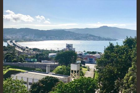 6_photo/952737c1ed.5a7ad67ba3c2105b-ATLAS-2ea5bb03-2ff7-4142-9907-e51b47f72a53.jpg de apartamento à venda com 3 quartos, 82m² em Capoeiras, Florianópolis