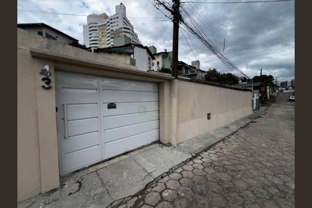 6_photo/952737c22b.cb4a3f4e1d4d223a-ATLAS-6ba17886-78e8-4bbd-80d6-fd7d81ce3d94.jpg de casa à venda com 3 quartos, 120m² em Capoeiras, Florianópolis