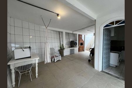 12_photo/952737c22b.cb4a3f4e1d4d223a-ATLAS-fd064d86-3a05-4b9e-ab14-138f8d262f5c.jpg de casa à venda com 3 quartos, 120m² em Capoeiras, Florianópolis