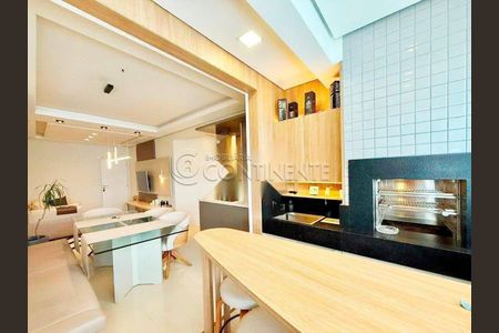5_photo/952737c251.6ba4ef9df26df2e3-ATLAS-762e0699-49b1-4dec-ab30-1d3625fbd1e5.jpg de apartamento à venda com 2 quartos, 81m² em Estreito, Florianópolis