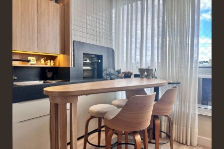 10_photo/952737c31b.80a7f3f1b00bd23a-ATLAS-40fcf764-b21f-462d-8c8c-17a427ea3890.jpg de apartamento à venda com 2 quartos, 81m² em Estreito, Florianópolis