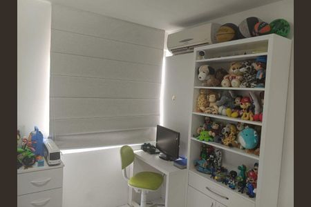 2_photo/952737c389.aa6764da29714e04-ATLAS-1b2de2a2-e0fb-44ae-82d4-09df1d6a4312.jpg de apartamento à venda com 3 quartos, 81m² em Estreito, Florianópolis