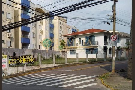 2_photo/952737c407.a64aef6598c47c00-ATLAS-0af87a05-bcbb-4adb-a83e-2ae5f37b7a4f.jpg de casa à venda com 3 quartos, 241m² em Capoeiras, Florianópolis