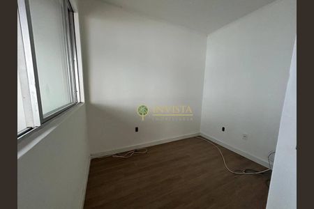 4_photo/952737c417.3fffc867ae6e0c8e-ATLAS-4125f8a9-84a4-4fc1-b5ea-583d36a80bba.jpg de apartamento à venda com 2 quartos, 96m² em Estreito, Florianópolis