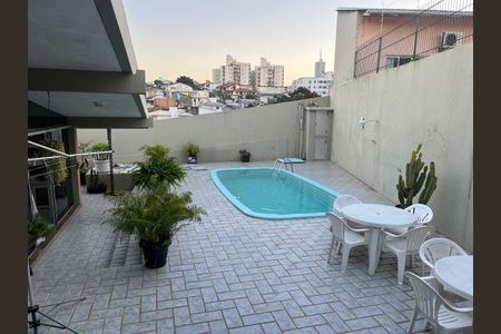 6_photo/952737c4c7.3ee15f017ff1b7a8-ATLAS-1db98dbd-e388-4ccb-904f-b06036ded47f.jpg de casa à venda com 4 quartos, 319m² em Estreito, Florianópolis