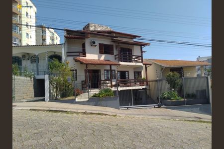 8_photo/952737c5a5.7954feb32d1ae247-ATLAS-a0f9a23a-9d18-4b2f-8ee3-8cb603b36e53.jpg de casa à venda com 4 quartos, 329m² em Capoeiras, Florianópolis