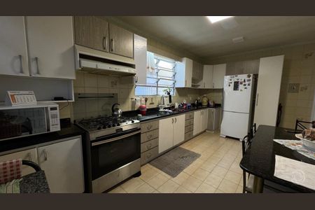 4_photo/952737c5e3.79518a11401aeb31-ATLAS-4e45e8df-24e9-4638-930d-cdd8a0cc19c1.jpg de casa à venda com 4 quartos, 95m² em Capoeiras, Florianópolis