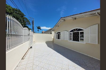 10_photo/952737c66d.8d9d2e8c4e07ca84-ATLAS-429bdbee-1a8e-462a-9298-da18250afd5c.jpg de casa à venda com 3 quartos, 280m² em Capoeiras, Florianópolis