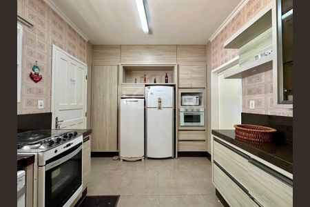 10_photo/952737c6b9.9165137a5b75ccfe-ATLAS-99c47f9e-7899-498e-adc4-b9bd4fbfb8a9.jpg de casa à venda com 4 quartos, 185m² em Capoeiras, Florianópolis