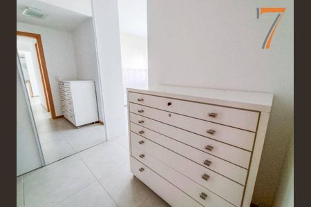 10_photo/952737ca17.c09086dcdce6ec92-ATLAS-3dbc905b-7755-42e7-8a14-b240c6dab534.jpg de apartamento para alugar com 2 quartos, 113m² em Abraão, Florianópolis